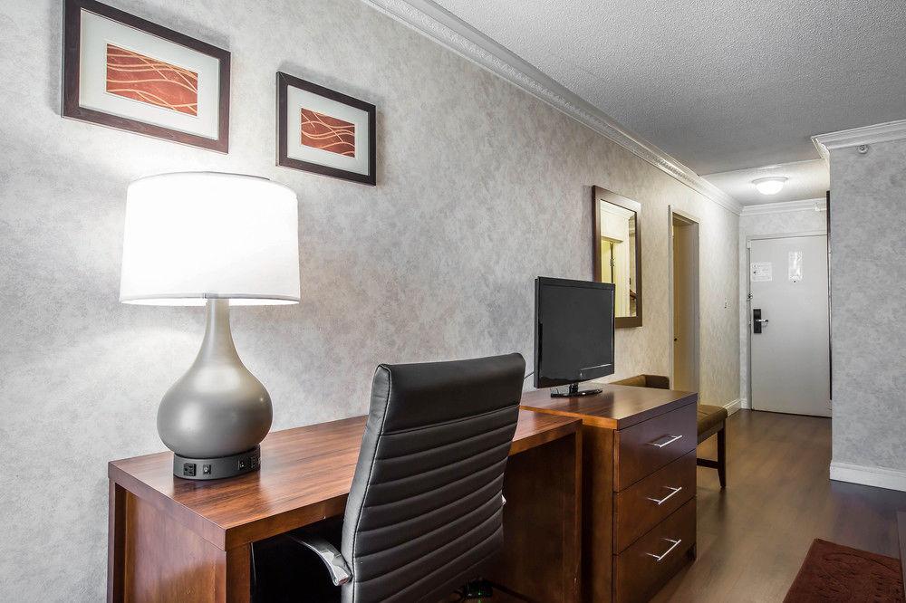 Best Western Plus Greenville I-385 Inn & Suites Dış mekan fotoğraf